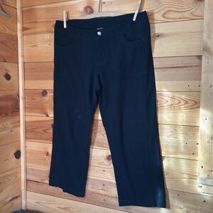 Patagonia women’s eat Capri stretch pants